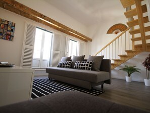 TV - für 3 Personen  + 1 Kind ca. 45 m² in Lissabon, Costa de Lisboa by Interhome (Lisbon)