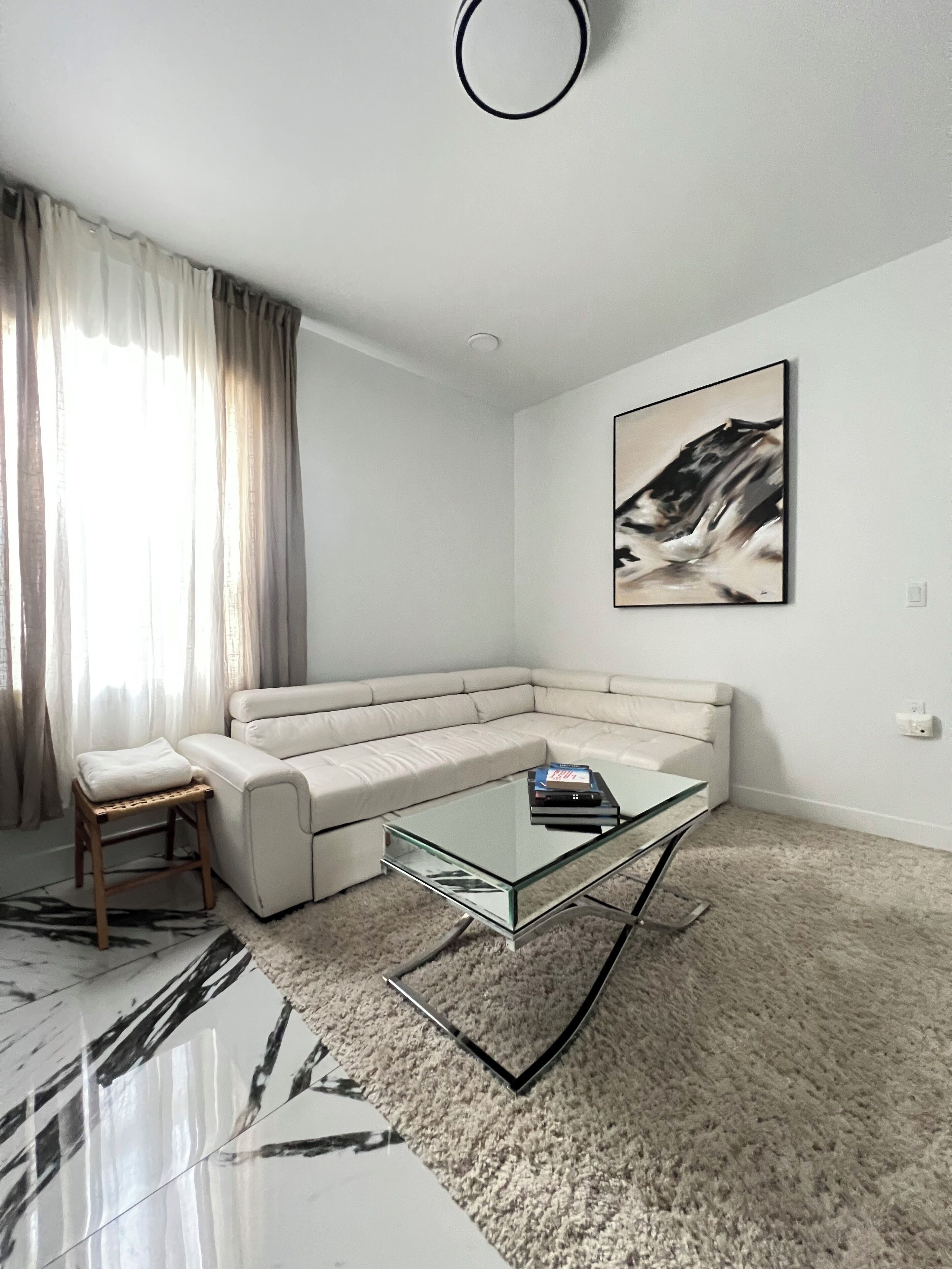 Luxurious 1-bed Room Suite - Abbotsford