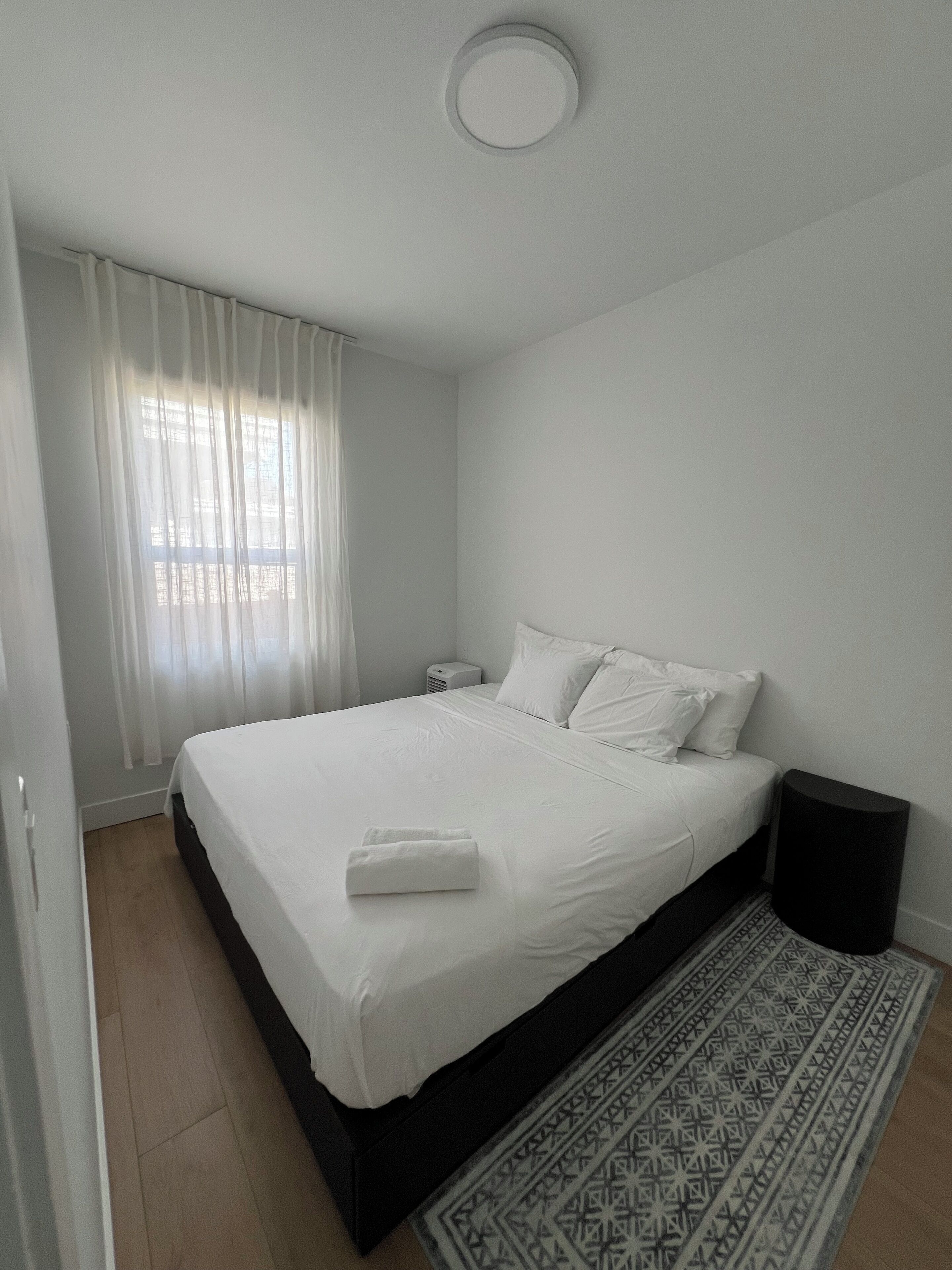 1 bedroom, WiFi, bed sheets