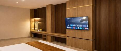 Junior Double Room | Free WiFi