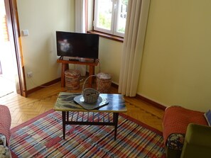 Living Room - Finca "Casa de Avó" mit Terrasse by Interhome (Cruzes)