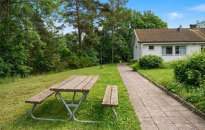 Outdoor dining - 8 bedroom amazing home in Jämshög (Jämshög)