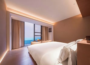 Signature Double Room | Minibar, in-room safe, desk, blackout drapes - Zhangjiajie Shisuji Hotel (Zhangjiajie)