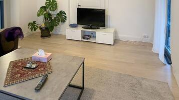 TV, tavolo da calcetto