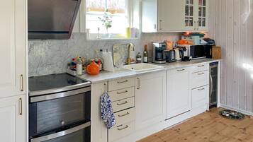 Réfrigérateur, four, plaque de cuisson, lave-vaisselle