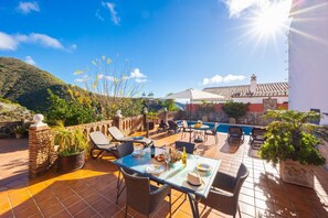 3 bedrooms - Villa Alvarez in Almu car (Nerja)