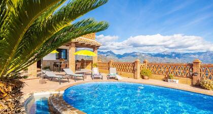 Villa Baena in Macaca