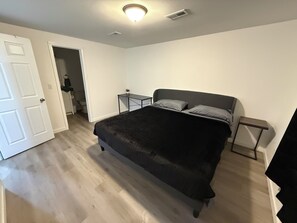 免费 WiFi、床单