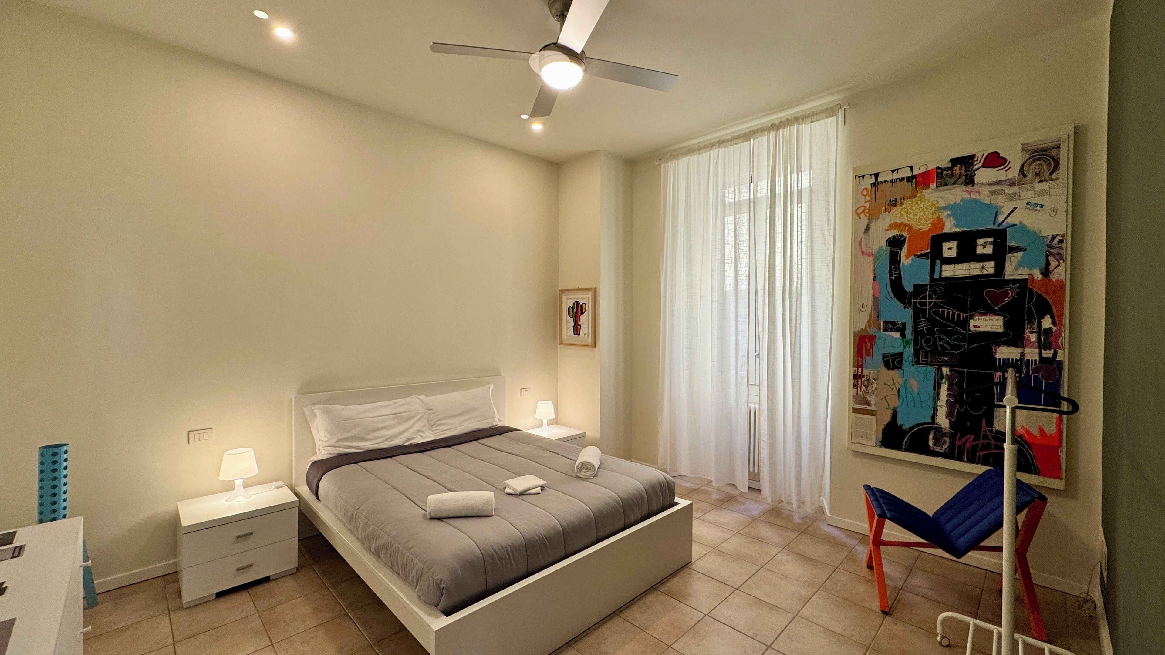 Strykejern/-brett og sengetøy