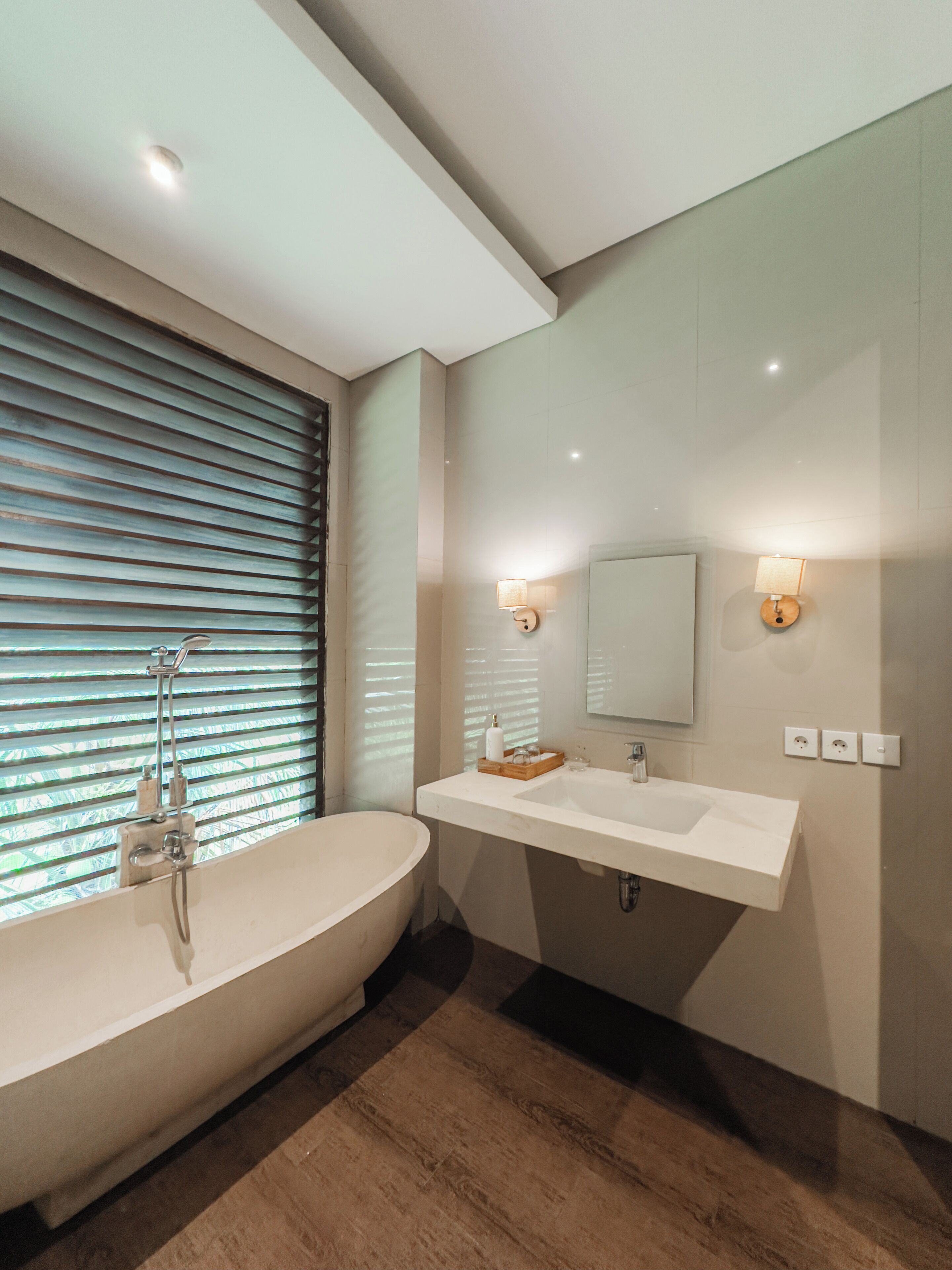 Villa - 2 soveværelser - udsigt til pool | Badeværelse | Separat badekar og bruser, gratis toiletartikler, håndklæder, Sæbe