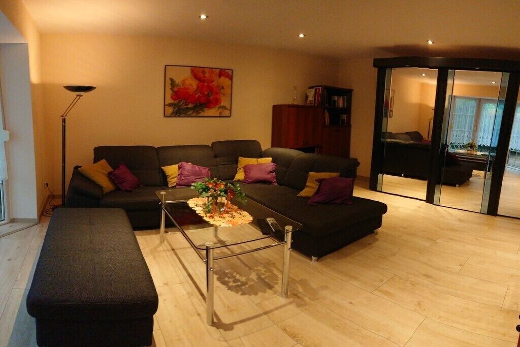 Älytelevisio, kirjoja