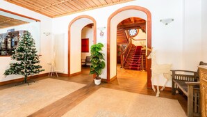 Interior - In the historic building, con aria condizionata (Ceresole Reale (TO))