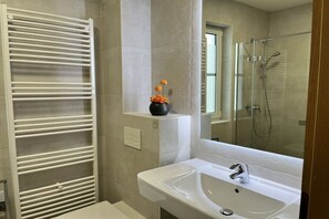 Shower - Holiday home on the Bodden lagoon (Ostseeheilbad Zingst)