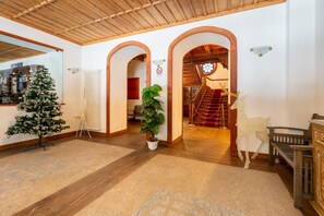 Interior - In the historic building, con aria condizionata (Ceresole Reale (TO))