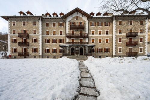 In the historic building, con aria condizionata