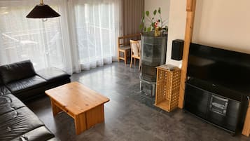 Fernseher, Stereoanlage