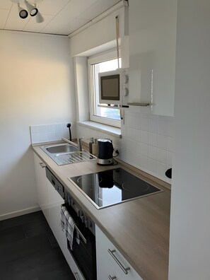 Fridge, microwave, oven, stovetop - A Place to Feel at Home! (Steinheim an der Murr)