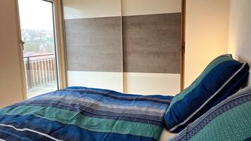 Bügeleisen/Bügelbrett, WLAN, Bettwäsche