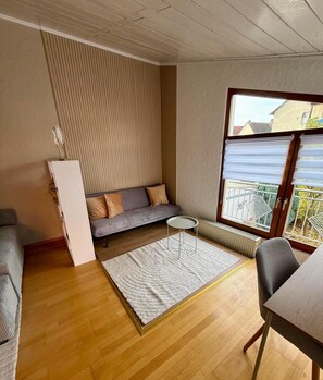 TV - Dream home. (Goldbach)