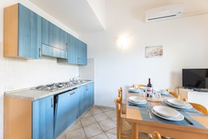 Huoneisto, 2 makuuhuonetta, patio, näköala puutarhaan | Sisätilat