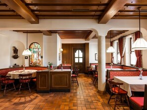 تناول الطعام