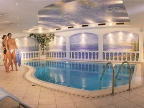 Pool - Double room+ - Gasthof Goldener Löwe (Schwaz)