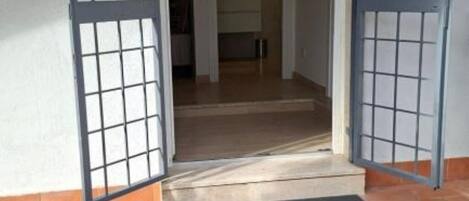 تفاصيل الفندق من الخارج