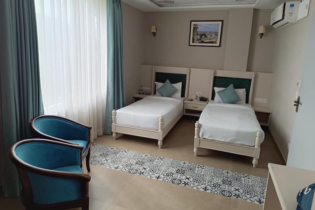 Deluxe-Doppel- oder -Zweibettzimmer | Badezimmer
