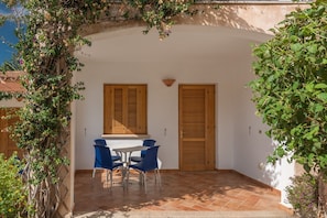 Terrace/patio - Cozy Apartment Surrounded by Nature (Budoni)