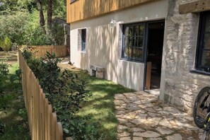 Property grounds - La Conche - A haven of charm and nature in the heart of the Marais Poitevin (Saint-Hilaire-la-Palud)