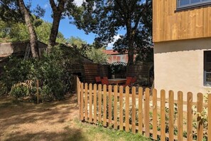 Outdoor dining - La Conche - A haven of charm and nature in the heart of the Marais Poitevin (Saint-Hilaire-la-Palud)