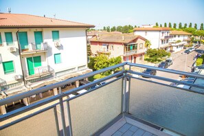 Property grounds - Two triple bedroom flat near the beach in Eraclea (Eraclea Mare)