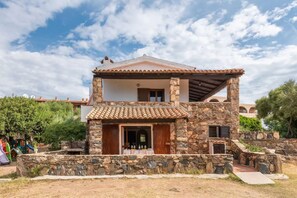 Exterior - Beachside apartment for a relaxing holiday (Pittulongu)