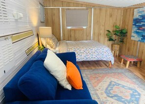 Iron/ironing board, free WiFi - Mornington Peninsula Retro Caravans (Rye)