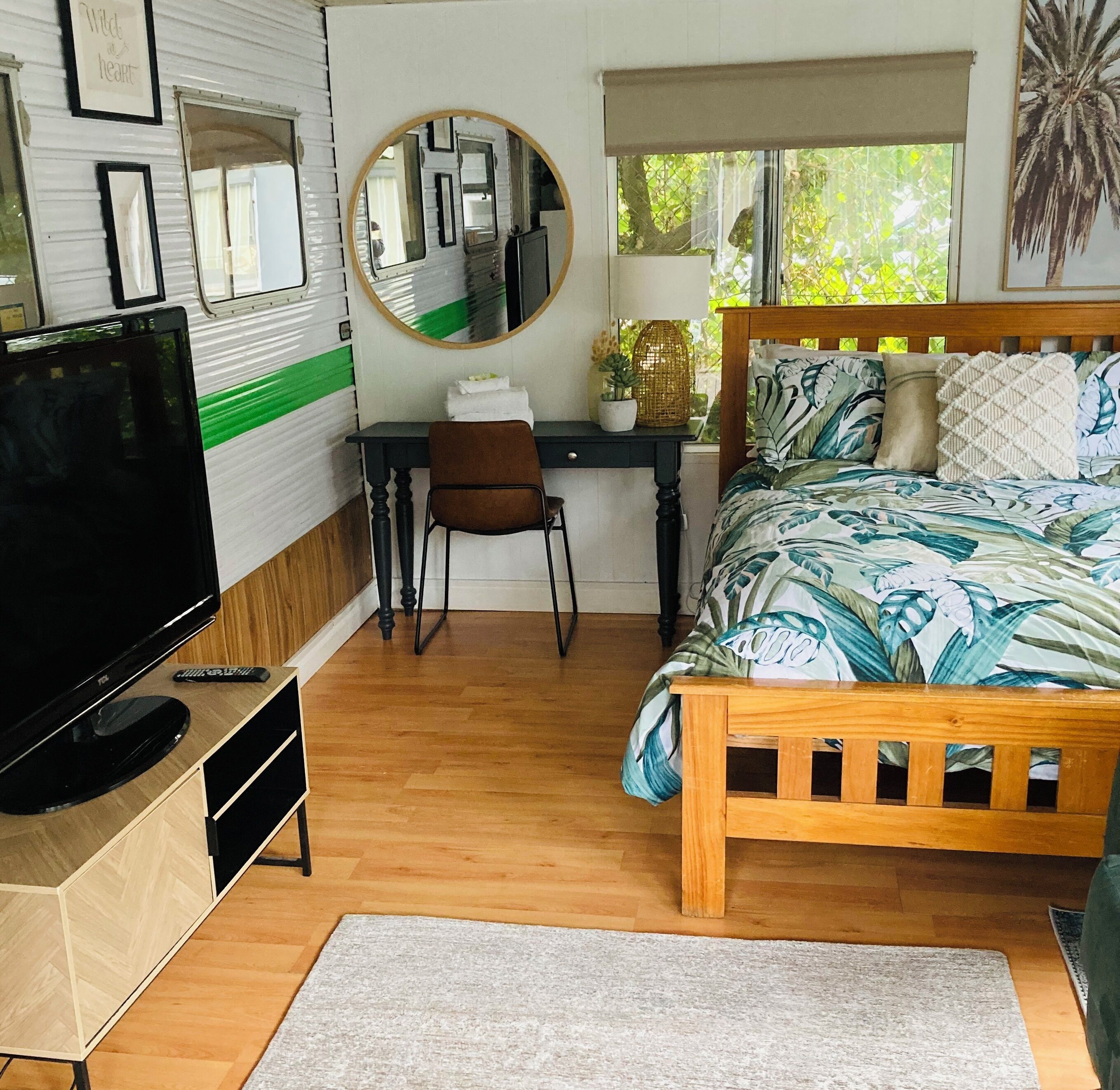 Ruby - The Retro Caravan