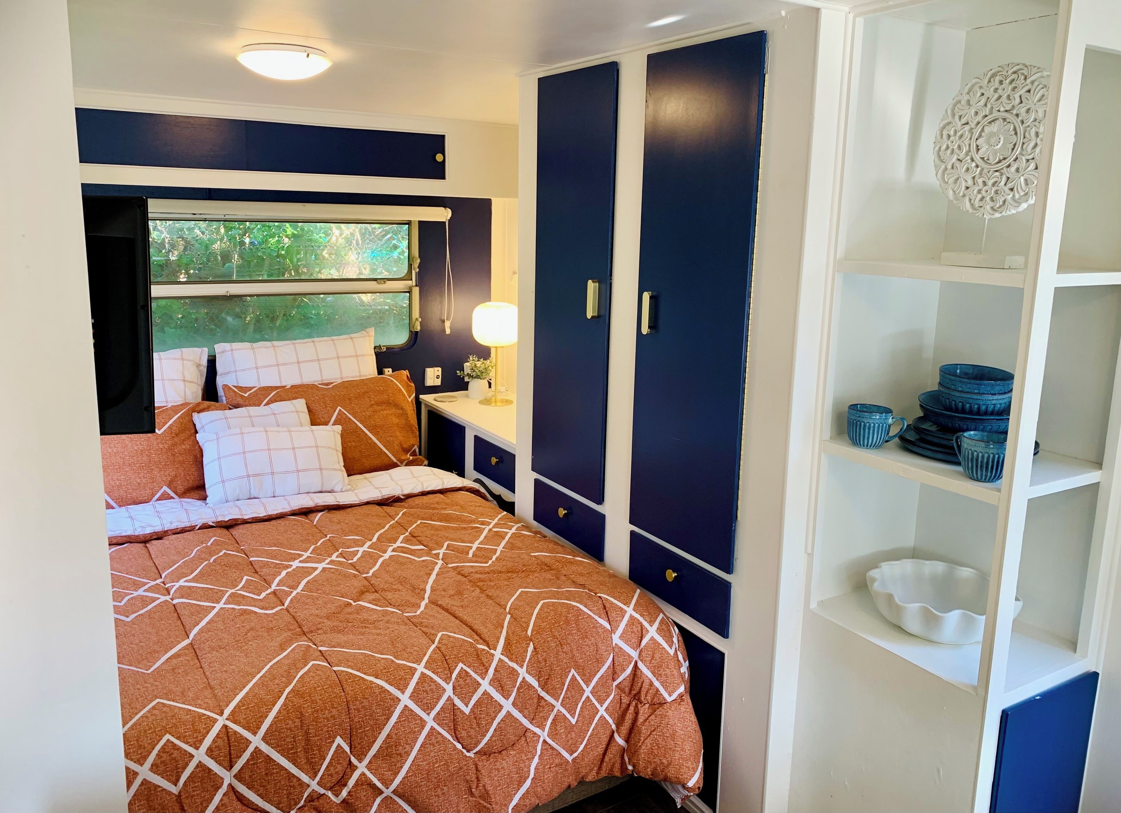 Peggy Sue - The Retro Caravan