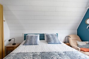 مكواة/لوح كي وواي فاي وملاءات أسرّة