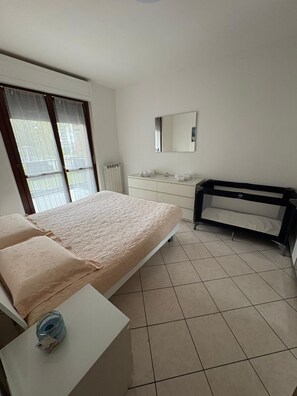 Ferro/asse da stiro, accesso a Internet, lenzuola