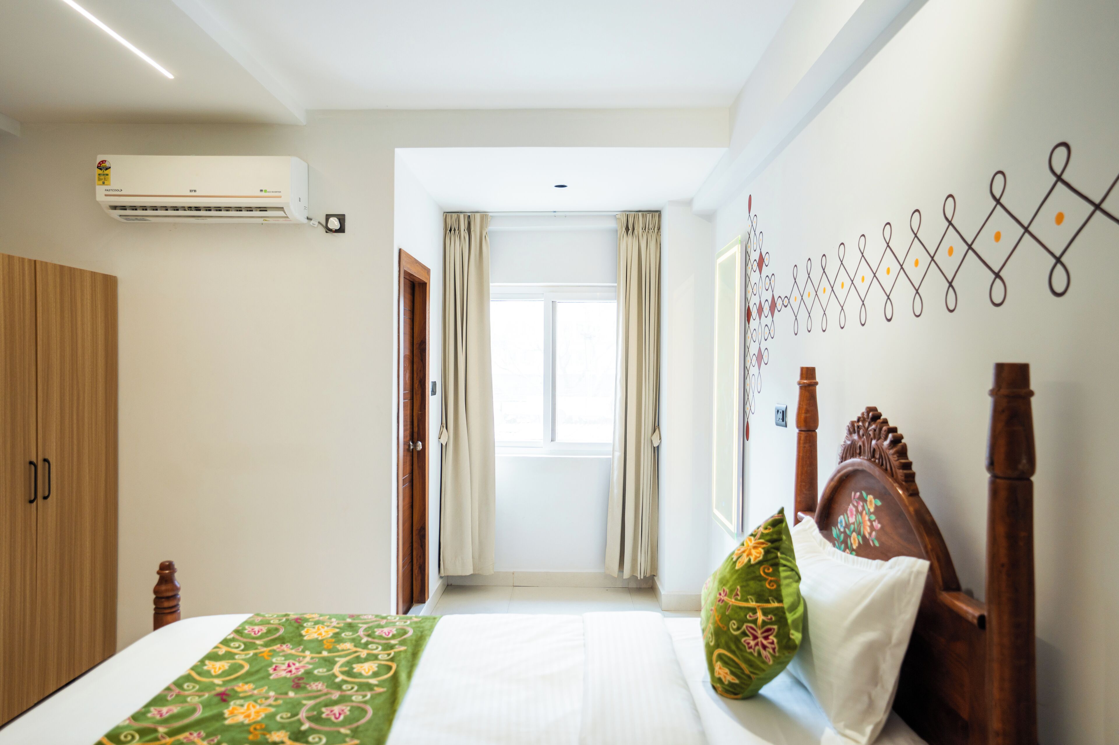 Premium bedding, minibar, desk, laptop workspace