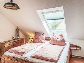 Reisekinderbett, kostenloses WLAN, Bettwäsche