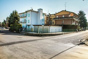 Exterior - HouSmart Montanara 606-2 (Vignola)