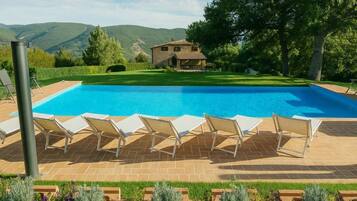 Piscina all'aperto