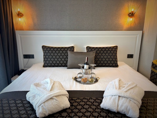 In-room safe, iron/ironing board, free WiFi