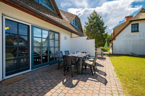 Terraced house in a quiet location close to the beach