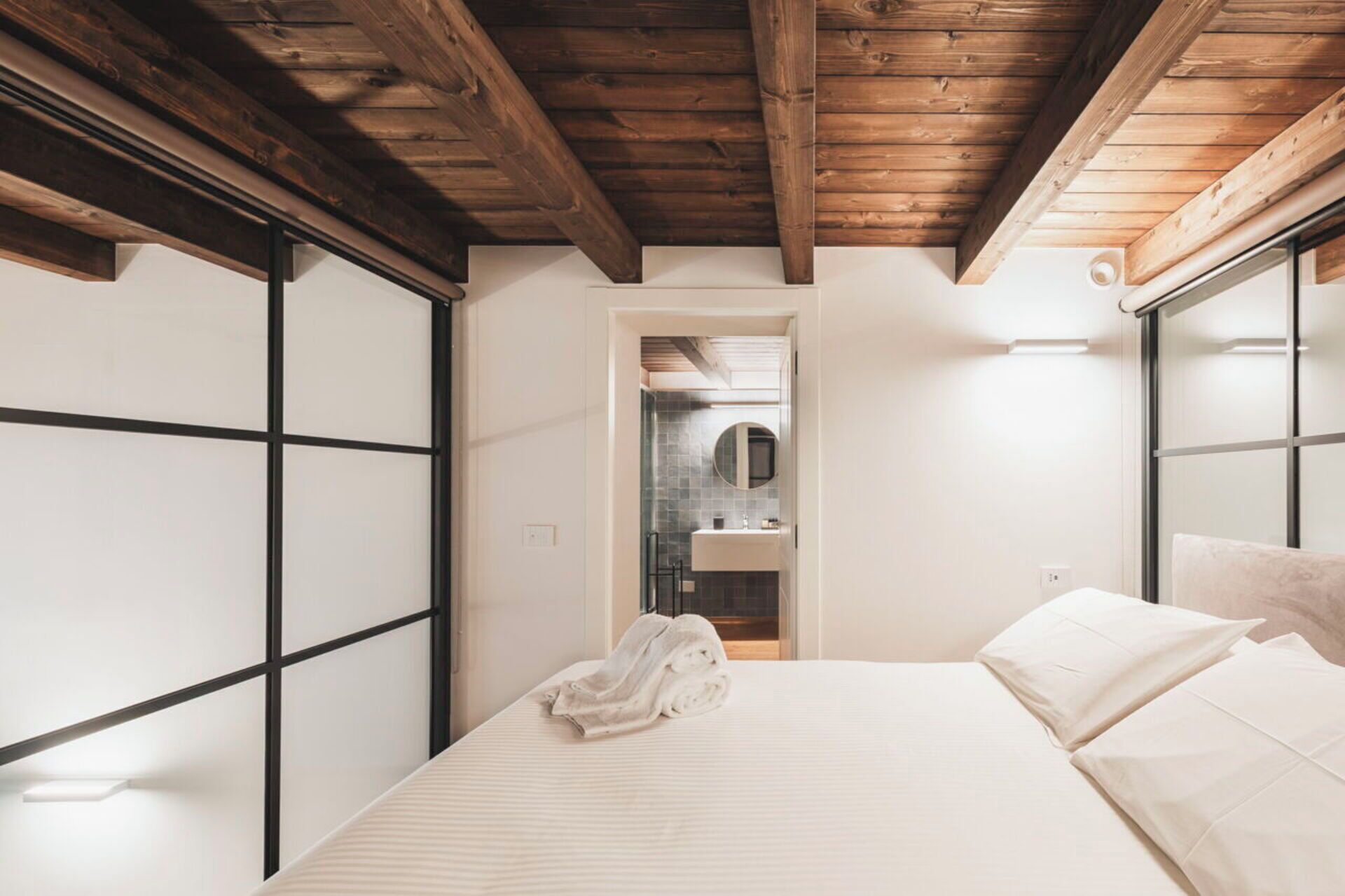 旅行用ベビーベッド、WiFi (無料)