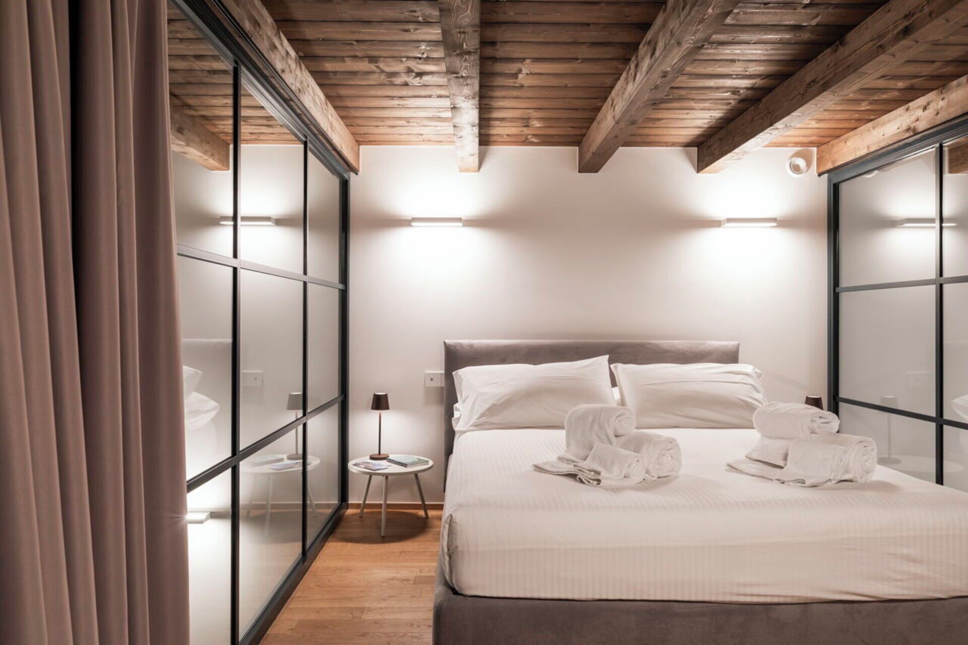 旅行用ベビーベッド、WiFi (無料)