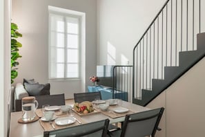 Dining - Apartment in Como with 2 bedrooms sleeps 4 (Como)
