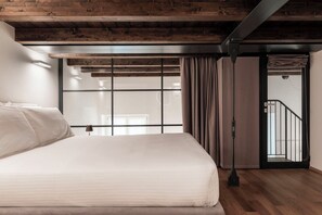 2 bedrooms, travel cot, free WiFi - Apartment in Como with 2 bedrooms sleeps 4 (Como)