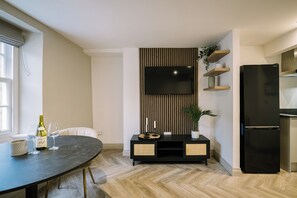 Apartment, 1 Double Bed | Living area - Sun St Apartment 2 (Lancaster)