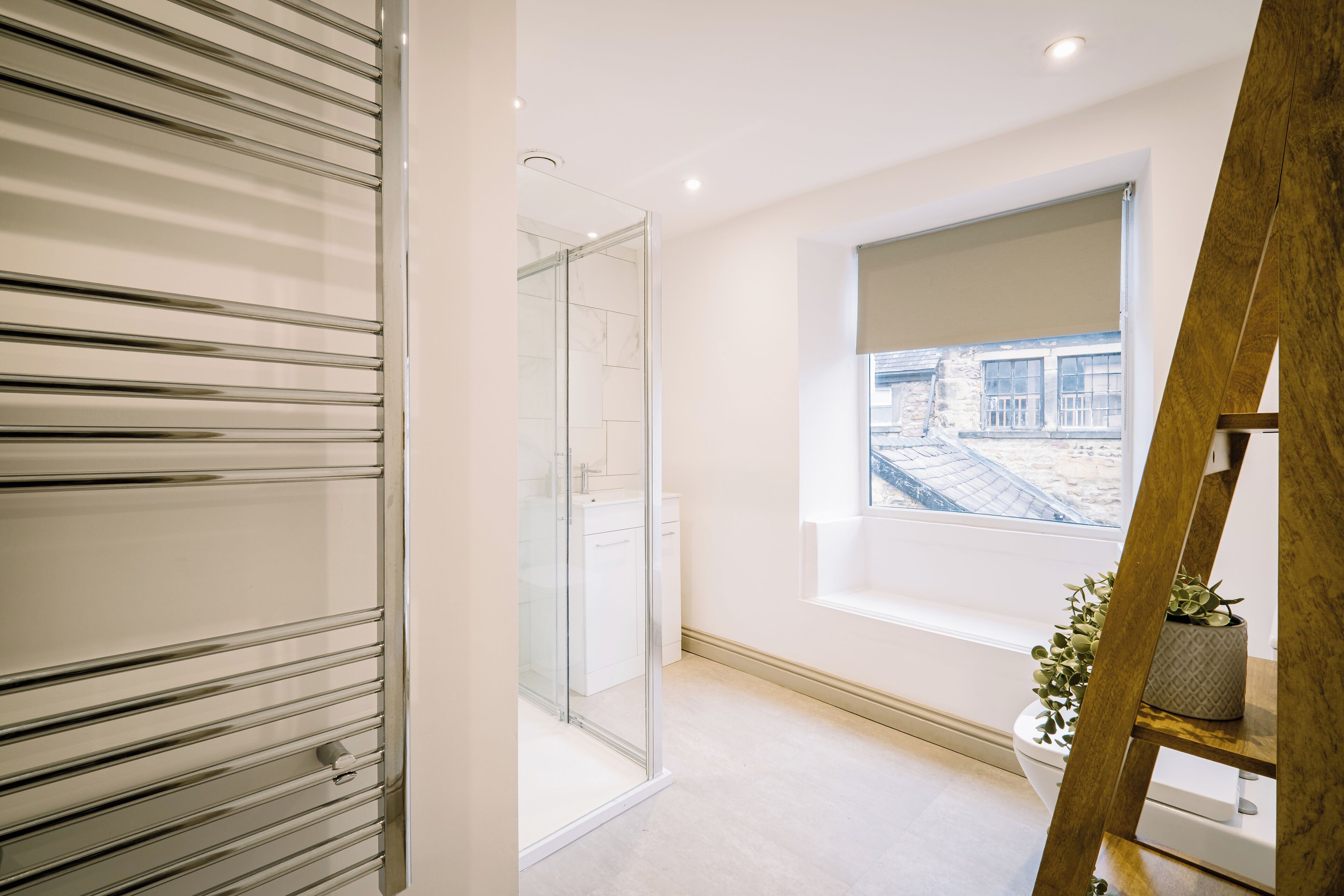 Căn hộ, 1 giường đôi | Phòng tắm